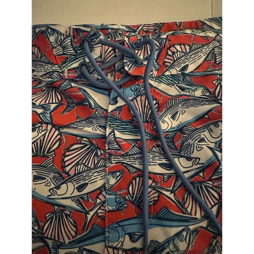 Vineyard Vines Men's Fish Print Swim Trunks Size 30 Multicolor